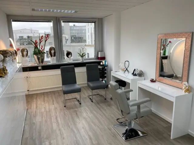 Beratungszimmer Wellkamm Perücken Düsseldorf